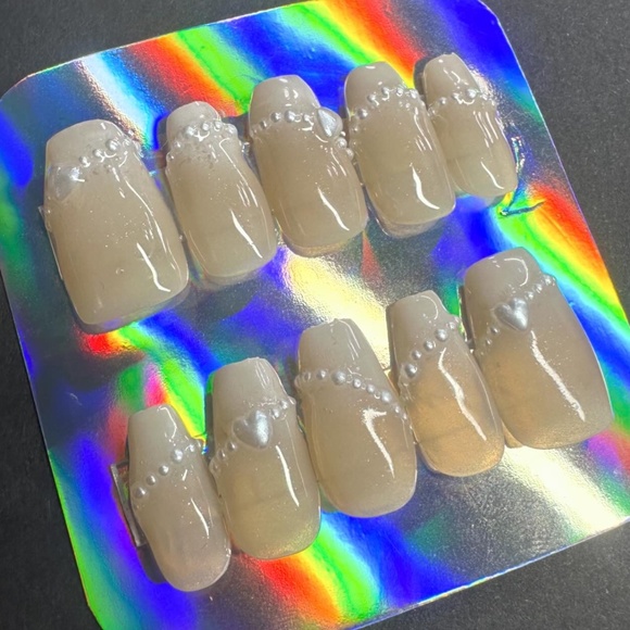 medium coffin nude with pearls handmade press on nails - Picture 2 of 5